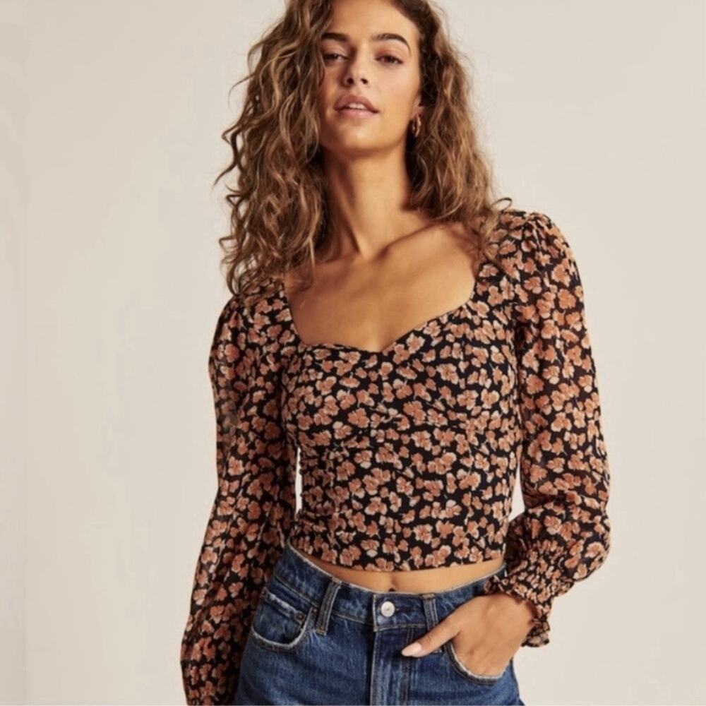 Abercrombie & Fitch XS Floral Sweetheart Puff Long Sleeve Smocked Cropped Top - Picture 1 of 7